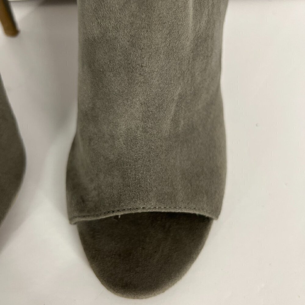 Christian Siriano Taupe / Green Faux Suede Open Toe High Heels Sz 8.5 - Picture 6 of 15